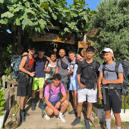 胶囊旅馆 Litost Cafe