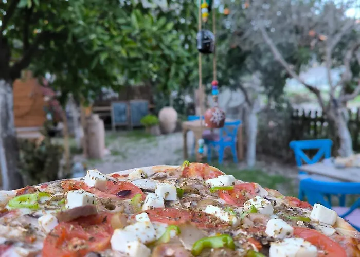 カプセルホテル Litost Cafe アドラサン